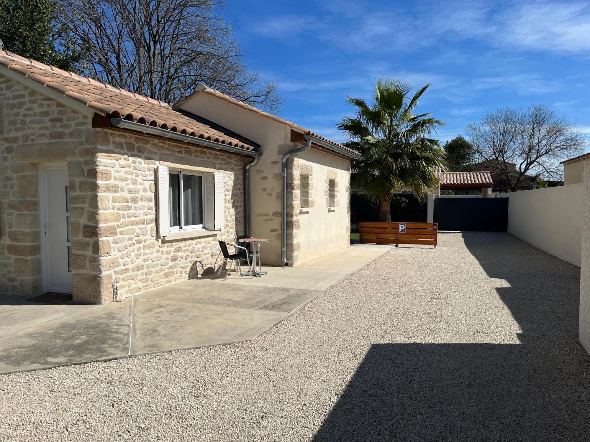 Petite Maison Refaite A Neuf Proche Plage Meze Exterior photo